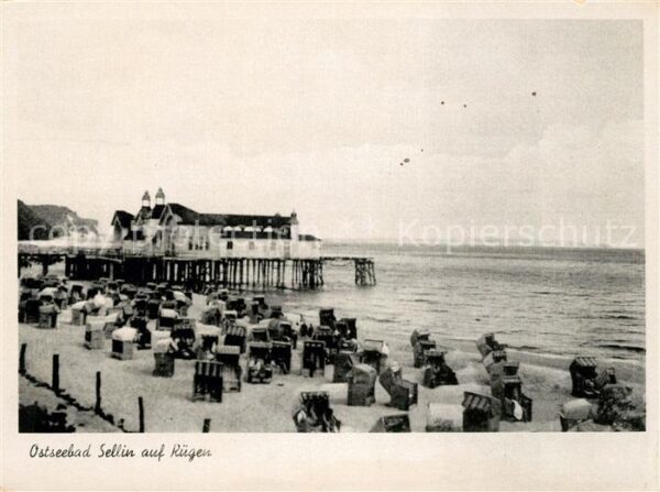 Sellin Ruegen Strand mit Seebrücke