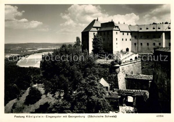 Saechsische Schweiz Festung Königstein Eingangstor mit Geor