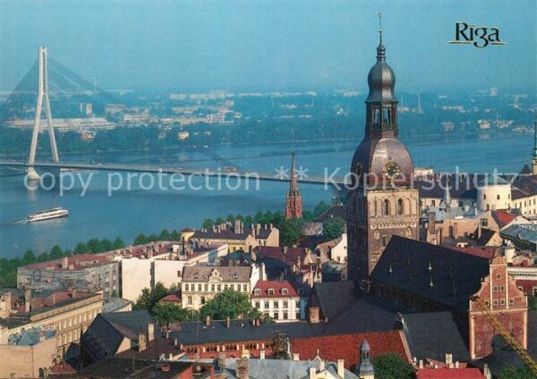 Riga Lettland Panorama of Old Riga Church Bridge