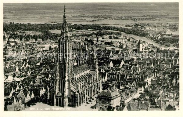 Ulm Donau Fliegeraufnahme mit Ulmer Münster