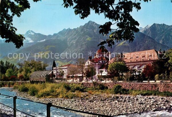 Meran Merano Kurhaus mit Tschigat Mutspitze und Hahn