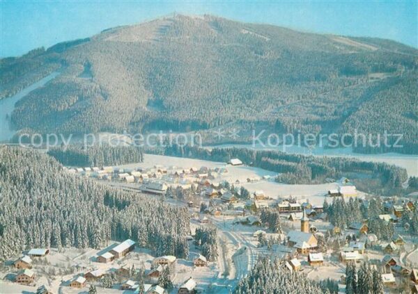 Titisee mit Hochfirst Schwarzwald Winterlandsch