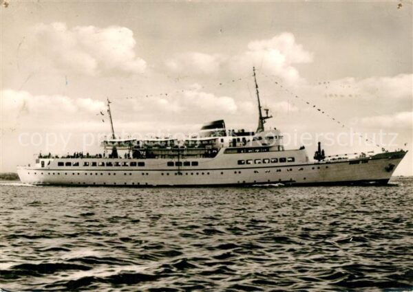 Schiffe Ships Navires Bunte Kuh Hamburg