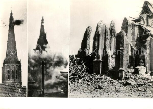 Doesburg Martinikerk en Toren Zerstörung 1945
