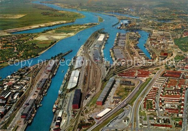 Bremen Fliegeraufnahme Hafen