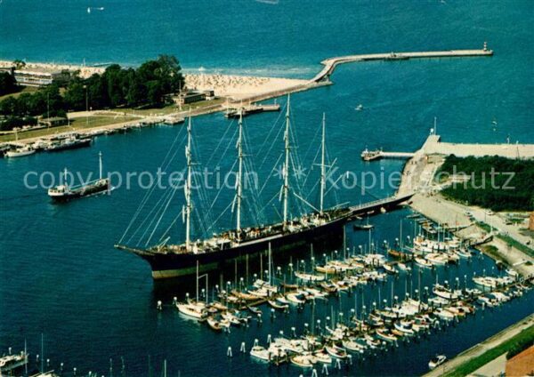 Travemuende Ostseebad Fliegeraufnahme Segelschiff