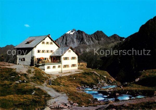 Regensburgerhuette Oesterreich Stubaier Alpen