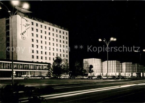 Wolfsburg Rathaus Kulturzentrum Nacht
