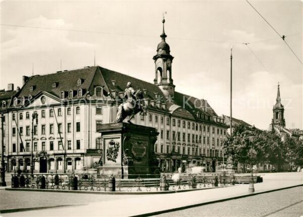 Dresden Neustädter Rathaus und Denkmal