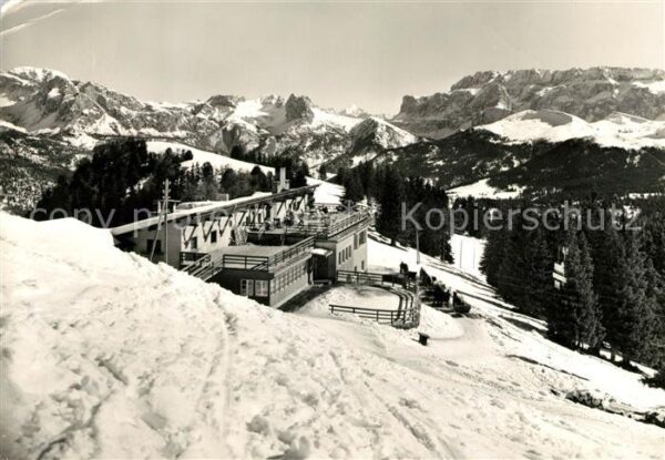 Seiser Alm Dolomiten Restaurant zur Seilbahn