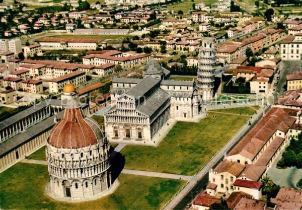 Pisa Veduta aerea di Piazza dei Miracoli