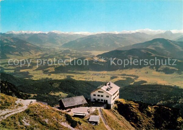 Gruttenhuette Wilder Kaiser mit Grossglockner und Gro