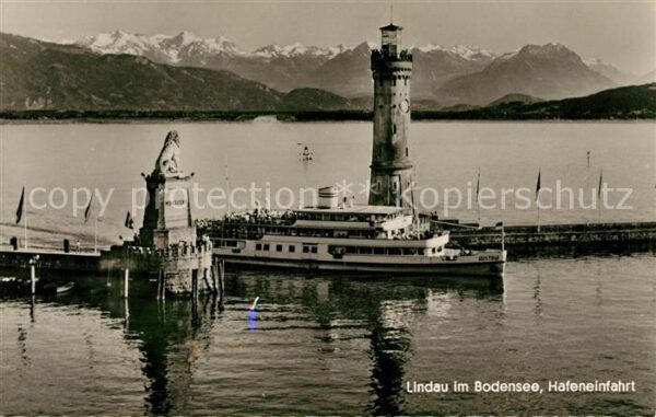 Motorschiffe Lindau Bodesee Hafeneinfahrt