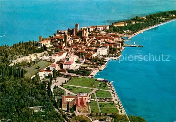 Sirmione Lago di Garda Fliegeraufnahme Terme