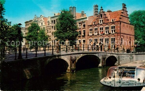 Amsterdam Niederlande O. Z. Voorburgwal met Huis a. d. drie G