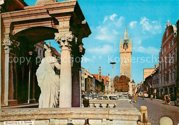 Straubing Statue Ludwigsplatz Stadtturm