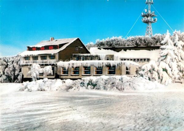 Hoherodskopf Berggasthof Sender im Winter