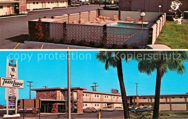 Savannah Georgia Travel Lodge Motel Swimming Pool