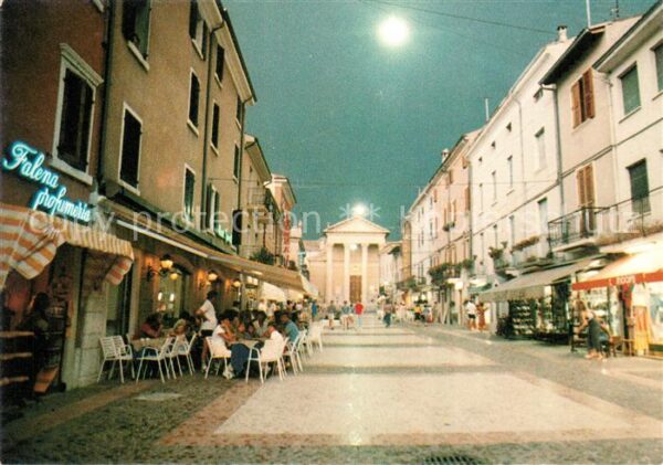 Bardolino Lago di Garda Strassencafes Fussgängerzone