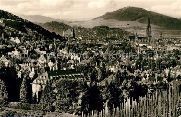 Freiburg Breisgau Stadtpanorama mit Blick zum Schönberg