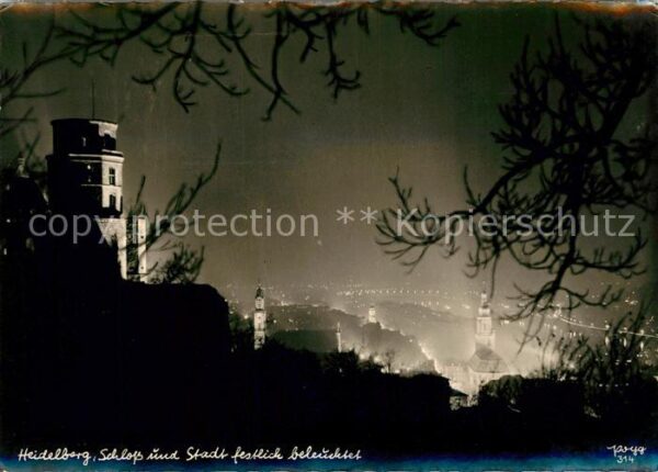 Heidelberg Neckar Schloss und Stadt festlich beleuchtet N
