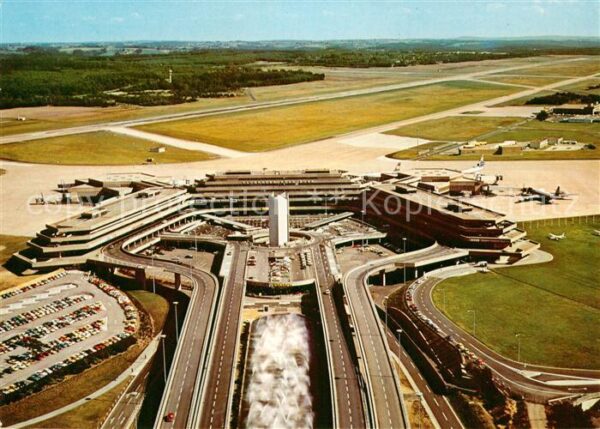 Flughafen Airport Aeroporto Köln Bonn Fluggast-Abfertigungshalle Fl