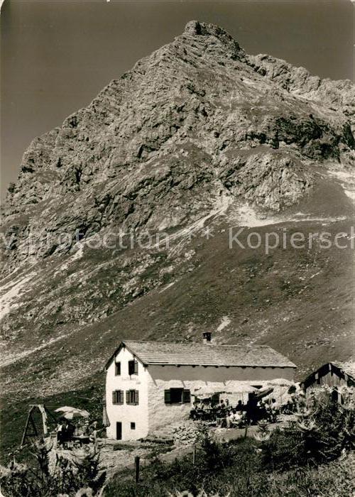 Mittelberg Kleinwalsertal Obere Widdersteinhütte mit Widderstein