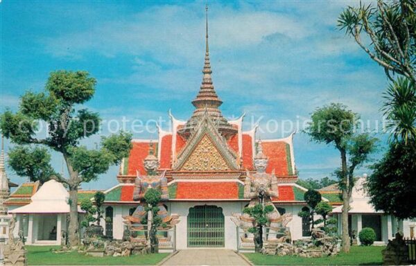 Bangkok Giant Guardians at the Wat Run Temple o