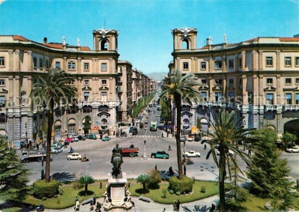 Palermo Sicilia Piazza Giulio Cesare Via Roma Monumento