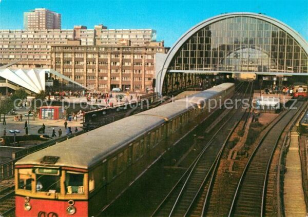 Eisenbahn S-Bahnhof Alexanderplatz Berlin