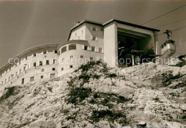 Seilbahn Dachstein Berghaus Krippenstein