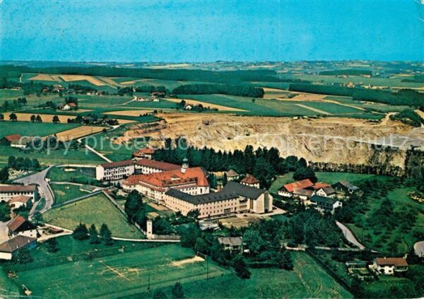 Neustift Vilshofen Niederbayern Schule und Kloster der Benediktinerinne
