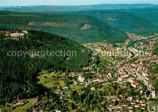 Wildbad Schwarzwald Fliegeraufnahme mit Thermalbad und Somm