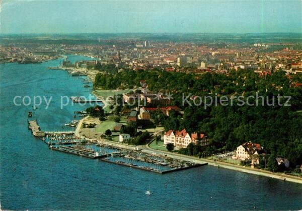 Kiel Sporthafen Düsternbrook und Stadt Flieg