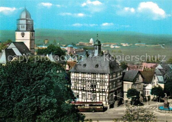 Usingen Blick auf Rathaus und Laurentiuskirche