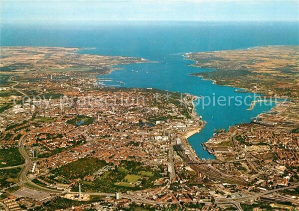 Kiel Stadt und Förde an der Ostsee Fliegerau