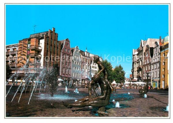 Rostock Kröpeliner Strasse und Brunnen der Lebe