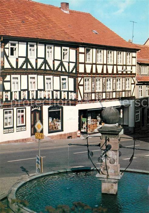 Tann Rhoen Marktbrunnen mit Elf-Apostelhaus Ulster