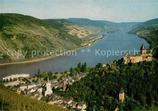 Bacharach Rhein Rheinpartie mit Burg