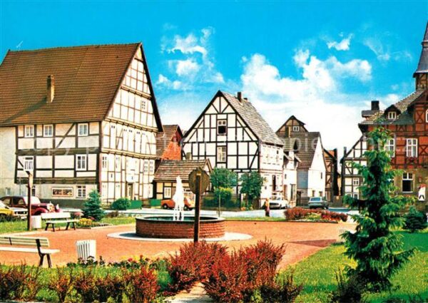 Helmarshausen Marktplatz Brunnen Fachwerkhäuser