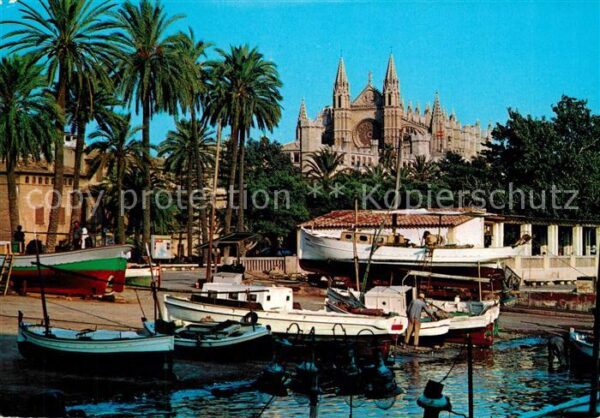 Palma de Mallorca Hafen Fischerboote Kathedrale