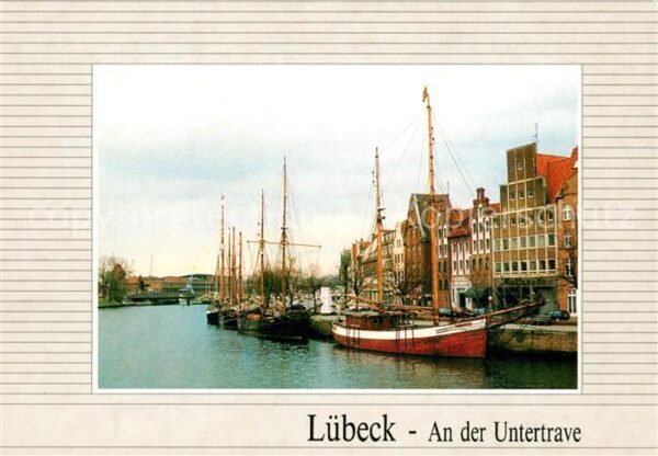 Luebeck Untertrave Segelschiffe Giebelhäuser