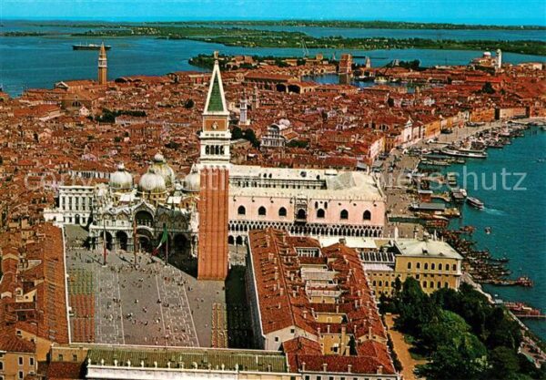 Venezia Venedig Fliegeraufnahme Markusplatz