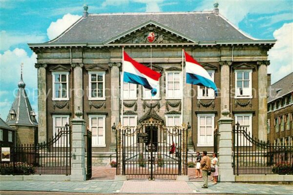 Den Haag Mauritshuis Museum Flaggen