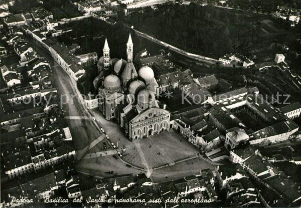 Padova Fliegeraufnahme Basilika