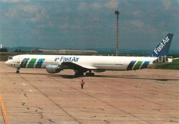 Flugzeuge Zivil Fast Air Chile DCB-71F CC-CAX