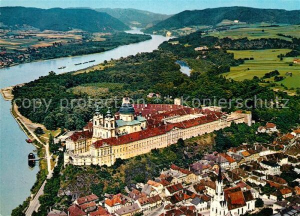 Melk Donau Fliegeraufnahme Benediktinerstift im Ba