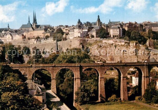 LUXEMBOURG  Luxemburg Oberstadt mit Bockfelsen