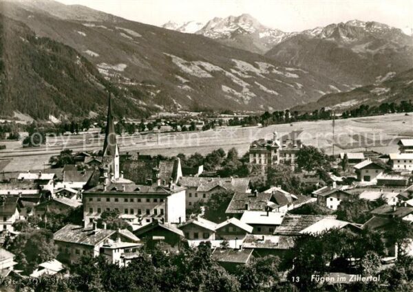Fuegen Ortsansicht mit Kirche Alpenpanorama