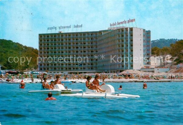 Paguera Mallorca Islas Baleares Hotel Beverly Playa Tretboot Strand